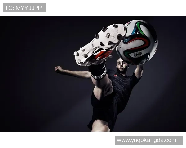 足球明星动漫形象展现霸气男神风范的精彩瞬间 足球明星动漫形象展现霸气男神风范的精彩瞬间