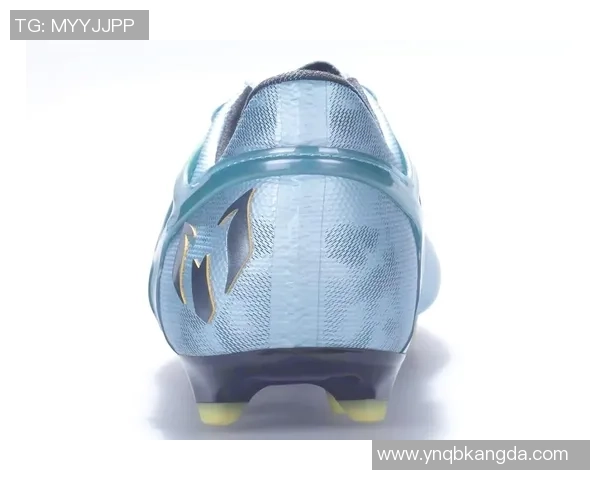 足球明星背的包是什么品牌与款式揭秘时尚与运动的完美结合